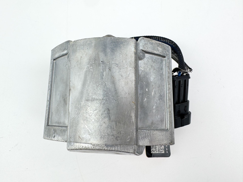 2008 Evinrude 115HP 2 Stroke Etec Outboard Port Side Fuel Injector 5007585 OEM