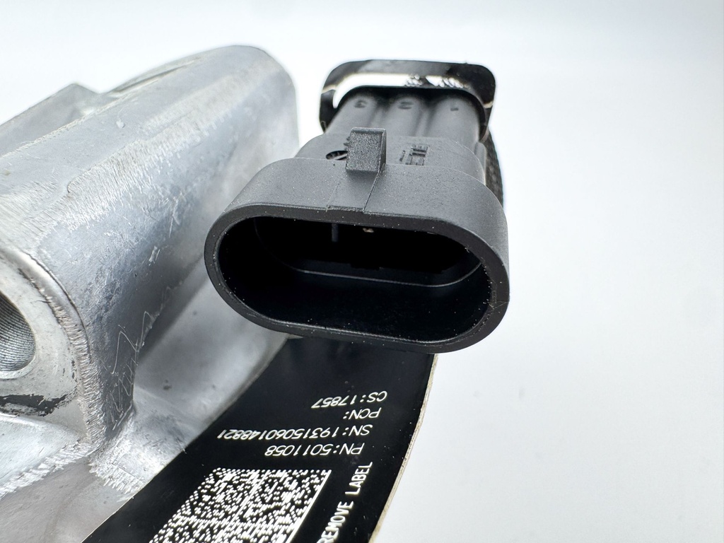 2008 Evinrude 115HP 2 Stroke Etec Outboard Port Side Fuel Injector 5007585 OEM