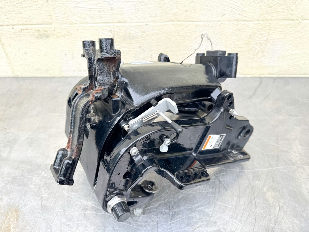 2013 Mercury 25 HP 4 Stroke Outboard Swivel Bracket 813029T24 Power Trim