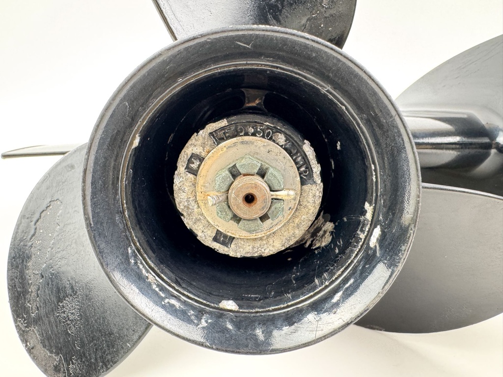 2007 Mercury 25 HP 4 Stroke Outboard 20" Long Lower Unit Gear Case 825132T23