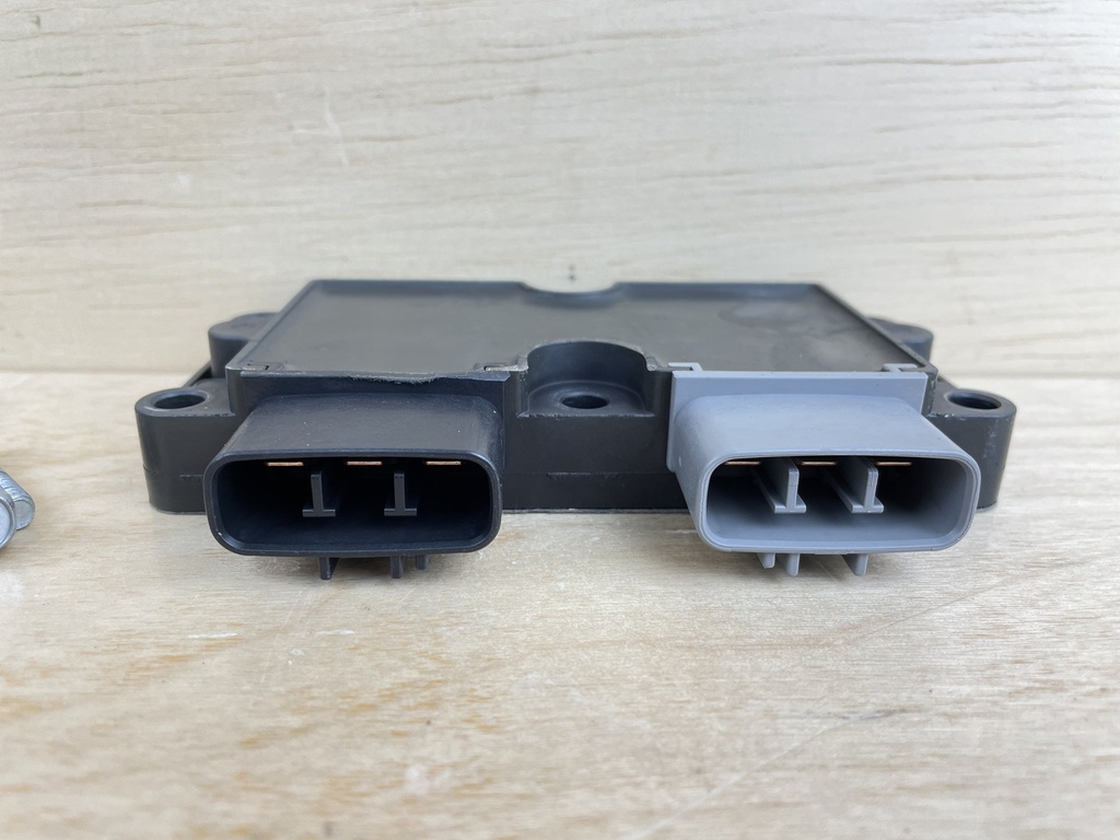 2009 Yamaha 150HP 4 Stroke Outboard Rectifier & Regulator Assembly 63P-81960-01-00