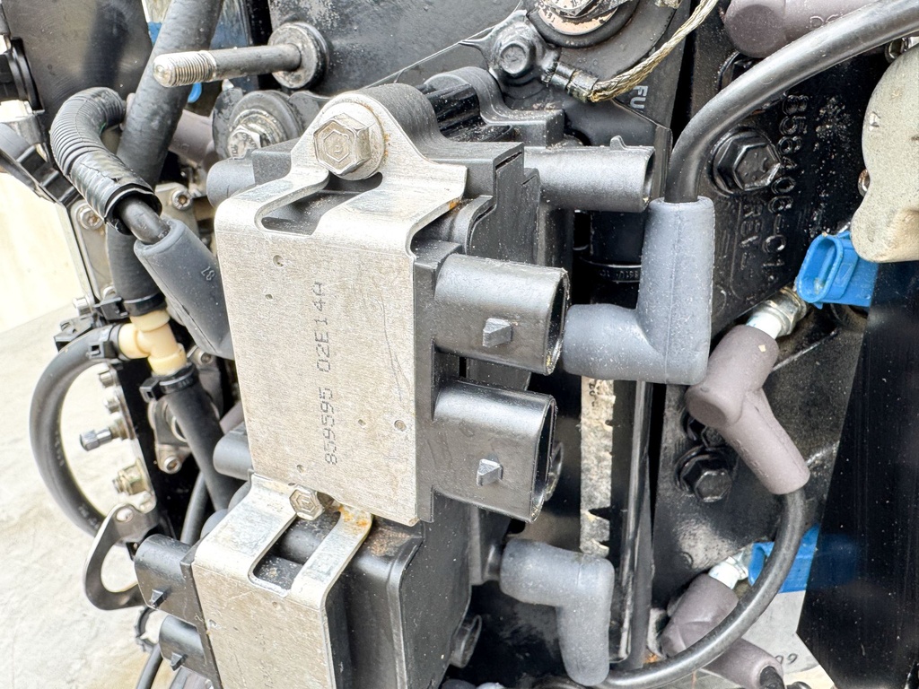 2001-2016 Mercury 135 150 HP 2 Stroke Optimax Outboard Powerhead 595 Hours