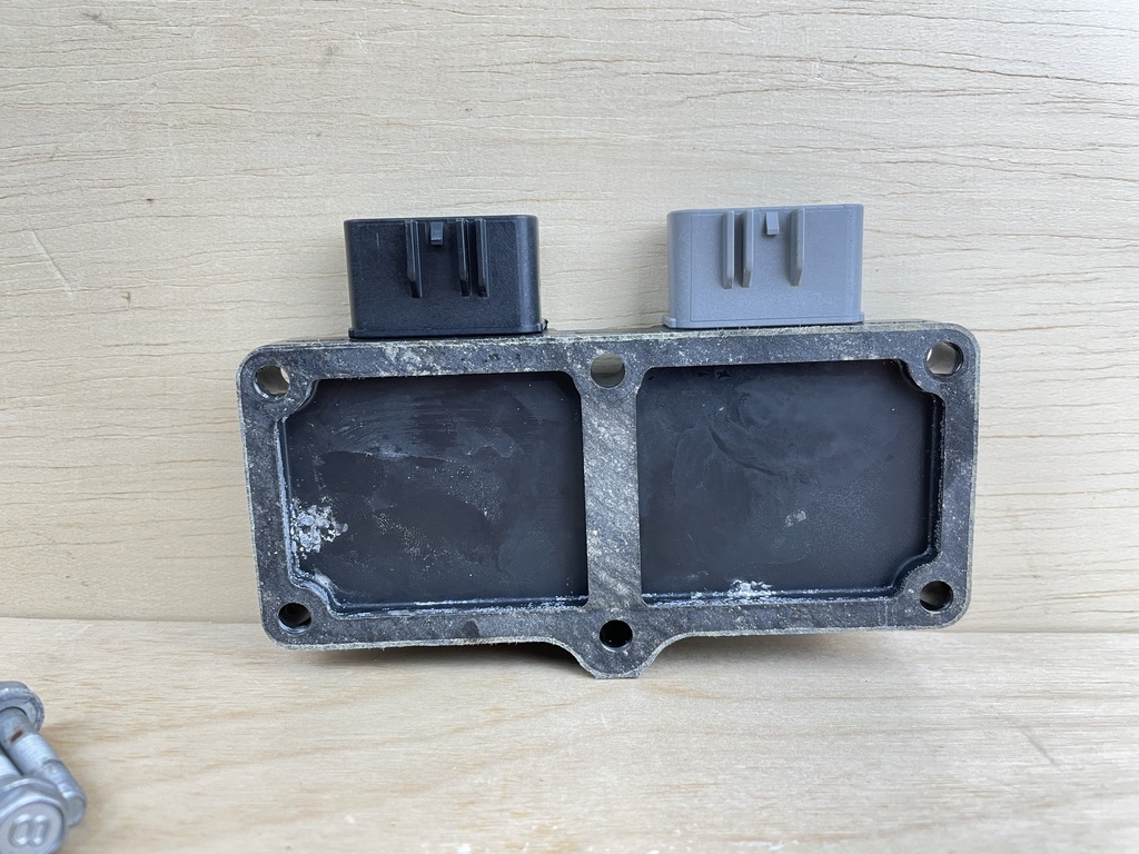 2009 Yamaha 150HP 4 Stroke Outboard Rectifier & Regulator Assembly 63P-81960-01-00