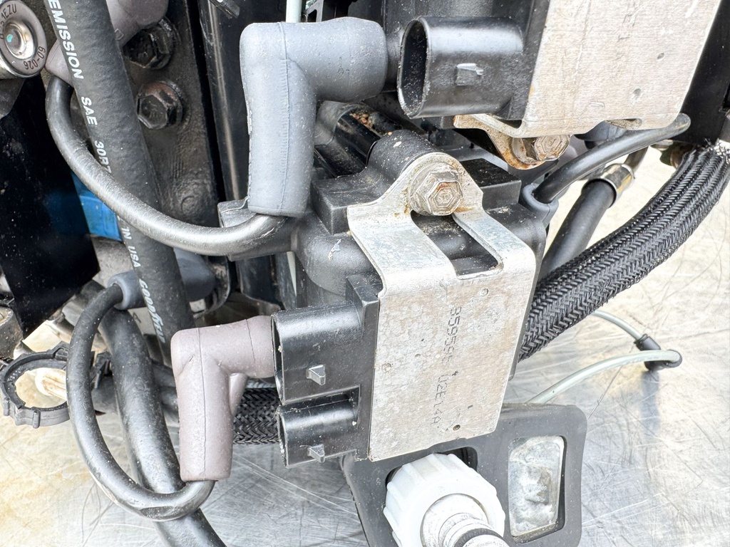 2001-2016 Mercury 135 150 HP 2 Stroke Optimax Outboard Powerhead 595 Hours