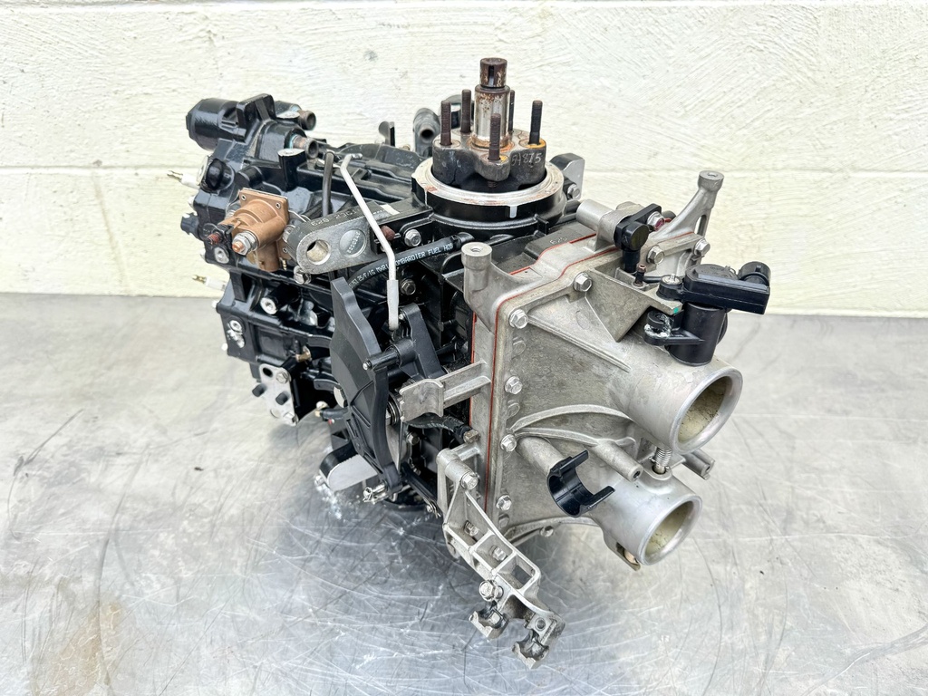 2008 Evinrude 115HP 2 Stroke Etec Outboard Powerhead 5007435 OEM