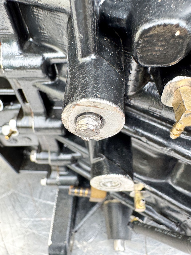 2008 Evinrude 115HP 2 Stroke Etec Outboard Powerhead 5007435 OEM