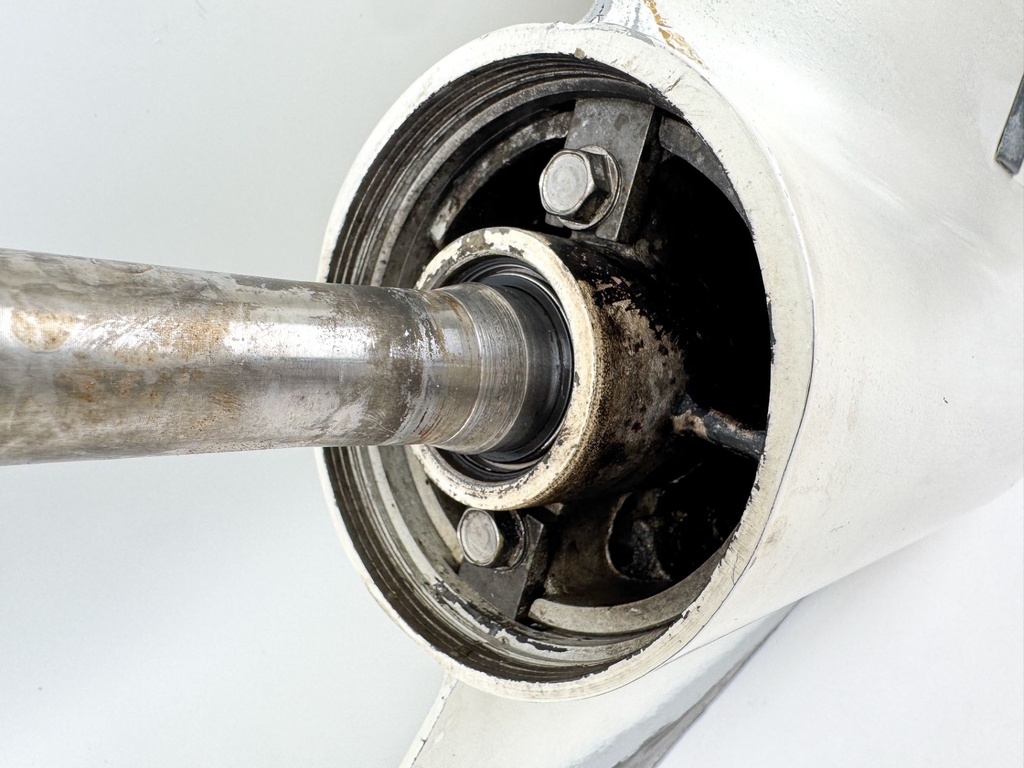 2008 Evinrude 115HP 2 Stroke Etec Outboard XL 25" Lower Unit Gear Case 5007023 OEM