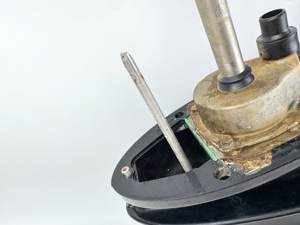 Mercury 250 - 300 HP V8 30" XXL Lower Unit Gear Case 8M0142312