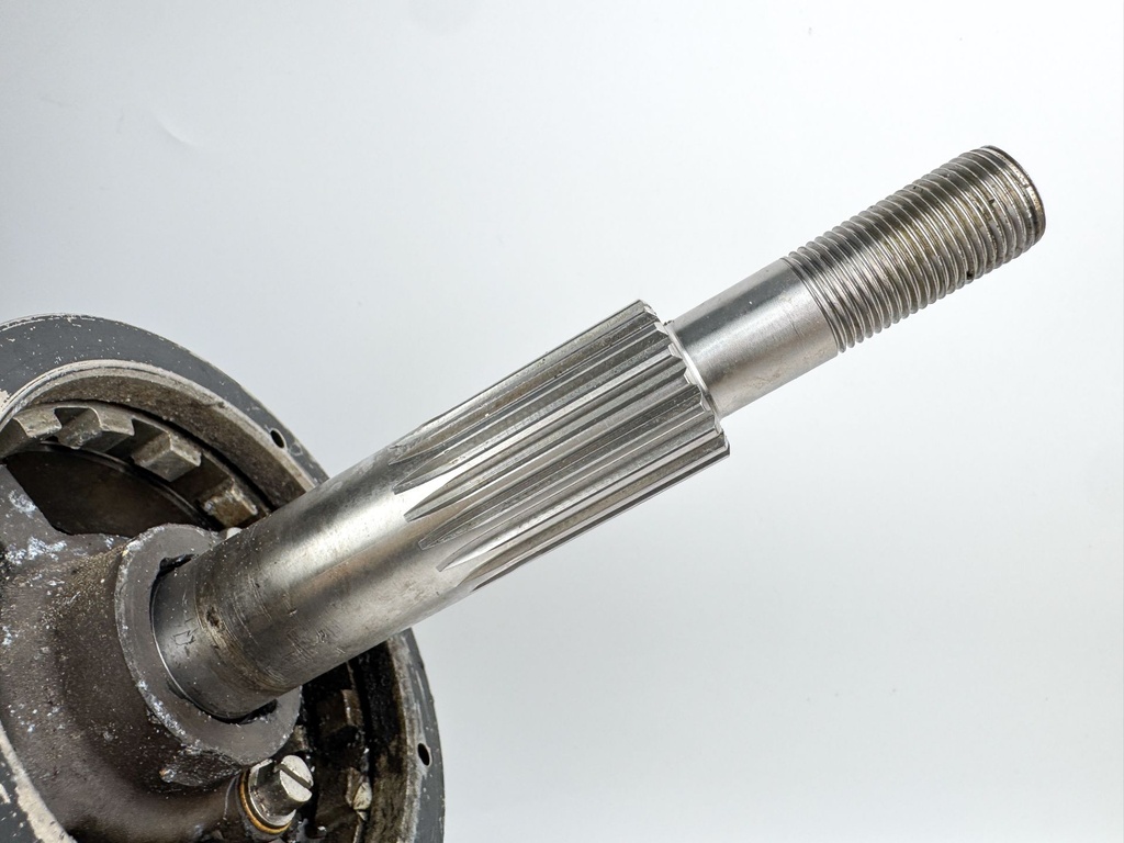 Mercury 250 - 300 HP V8 30" XXL Lower Unit Gear Case 8M0142312