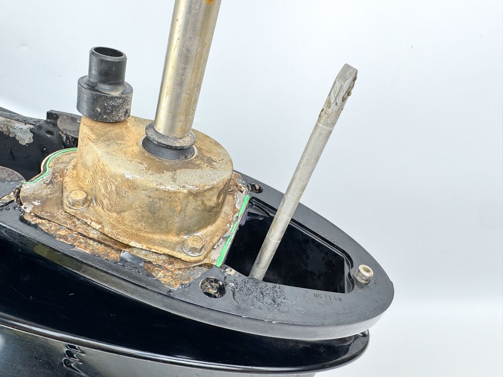 Mercury 250 - 300 HP V8 30" XXL Lower Unit Gear Case 8M0142312