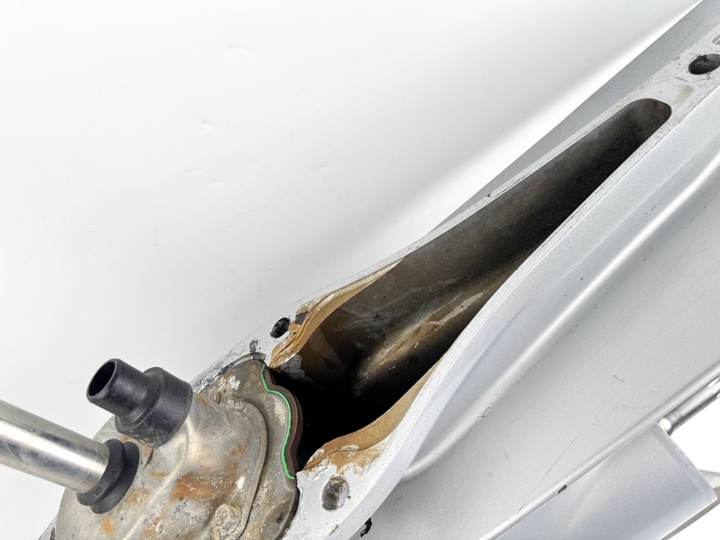 Mercury 175 200 225 HP V6 25" XL Lower Unit Gear Case 8M0142298 Counter LH