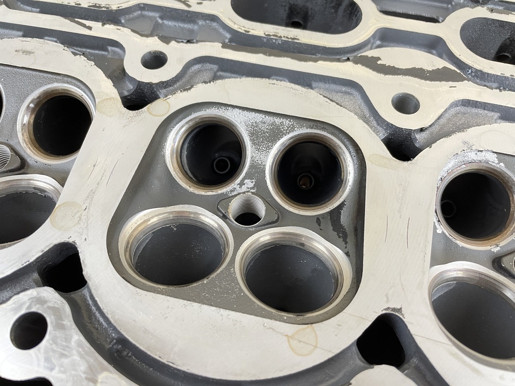 2009 Yamaha 150HP 4 Stroke Outboard Cylinder Head Assembly 63P-11110-00-9S Parts