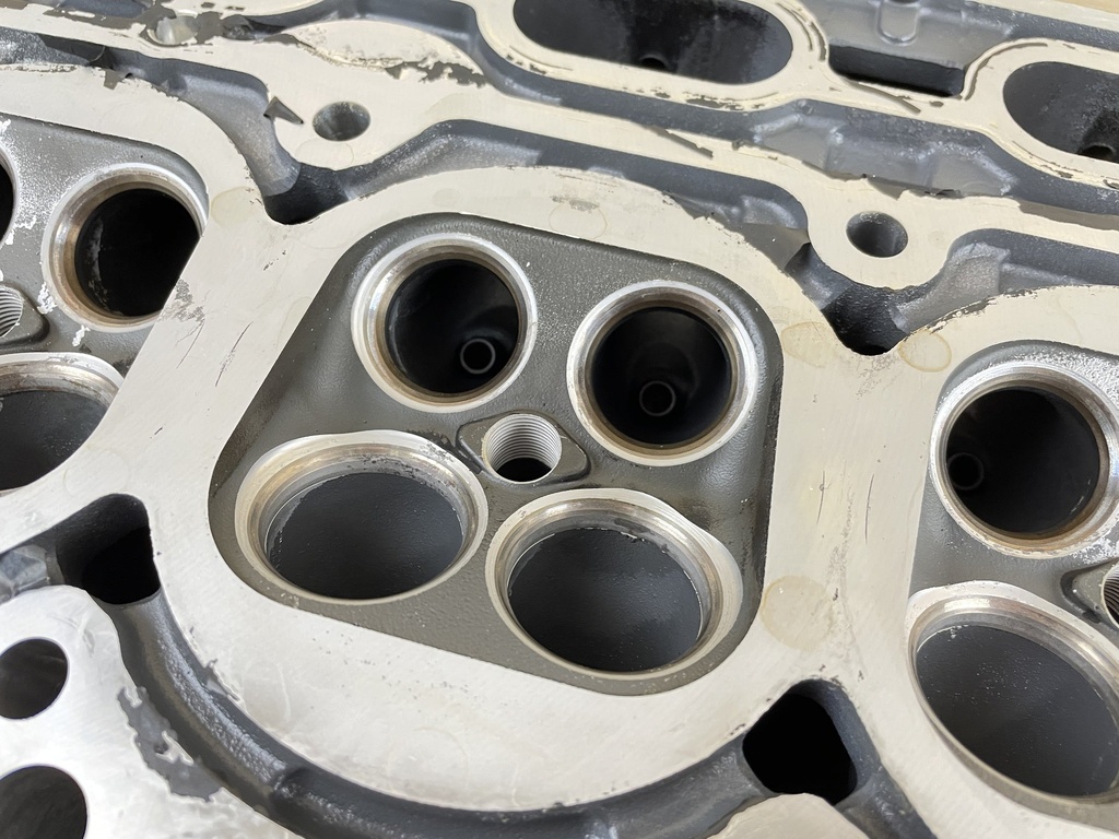 2009 Yamaha 150HP 4 Stroke Outboard Cylinder Head Assembly 63P-11110-00-9S Parts