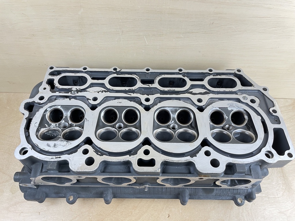 2009 Yamaha 150HP 4 Stroke Outboard Cylinder Head Assembly 63P-11110-00-9S Parts