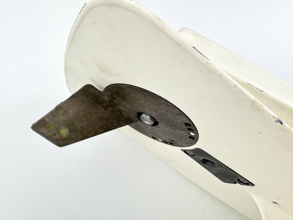 2002-2011 Suzuki DF140 140HP 4 Stroke Outboard 20" Lower Unit Gear Case