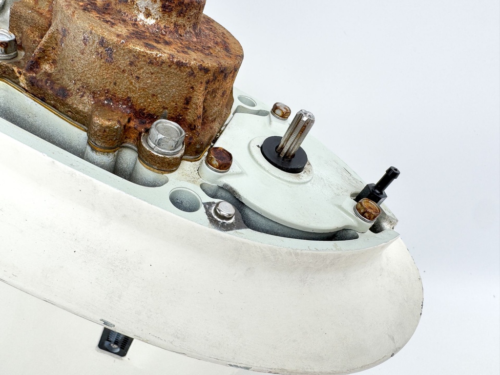 2002-2011 Suzuki DF140 140HP 4 Stroke Outboard 20" Lower Unit Gear Case