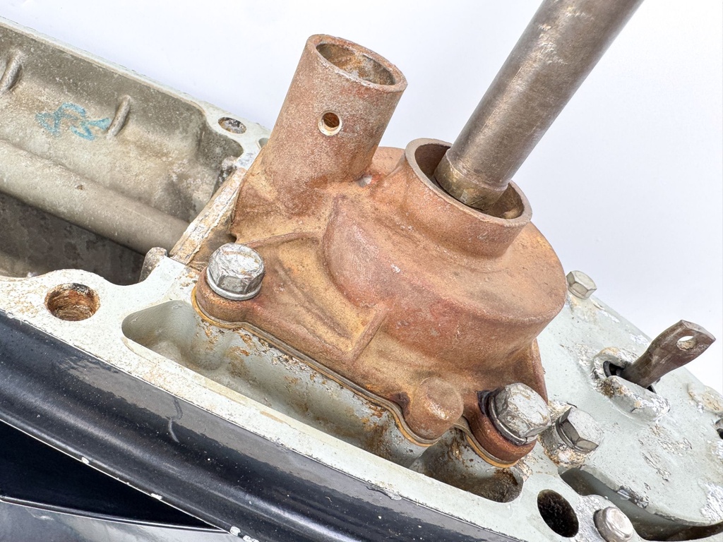 1998 - 2009 Suzuki DF 60 70 HP 20" Long Lower Unit Gear Case OEM