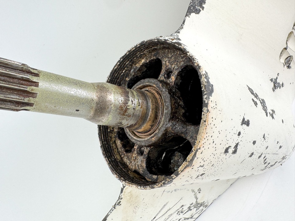 Johnson Evinrude 60 65 70 HP Outboard 2 Stroke 20" Lower Unit Gear Case