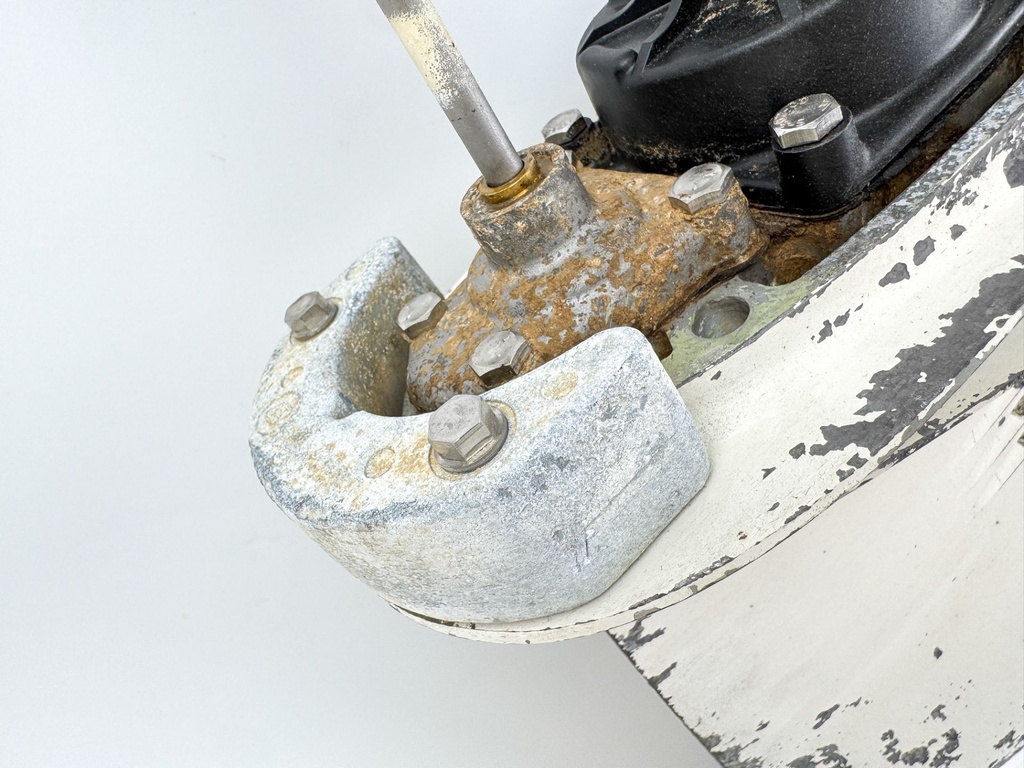 Johnson Evinrude 60 65 70 HP Outboard 2 Stroke 20" Lower Unit Gear Case