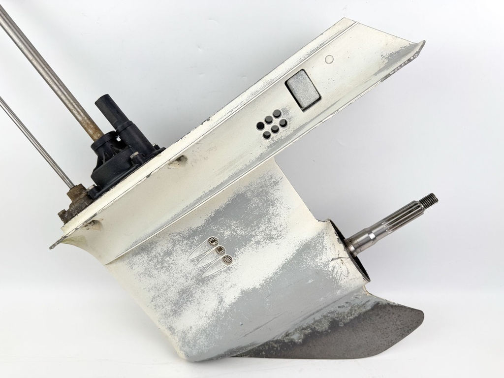 Johnson Evinrude 50 60 70 2 Stroke 20" Lower Unit Gear Case 3 Cylinder