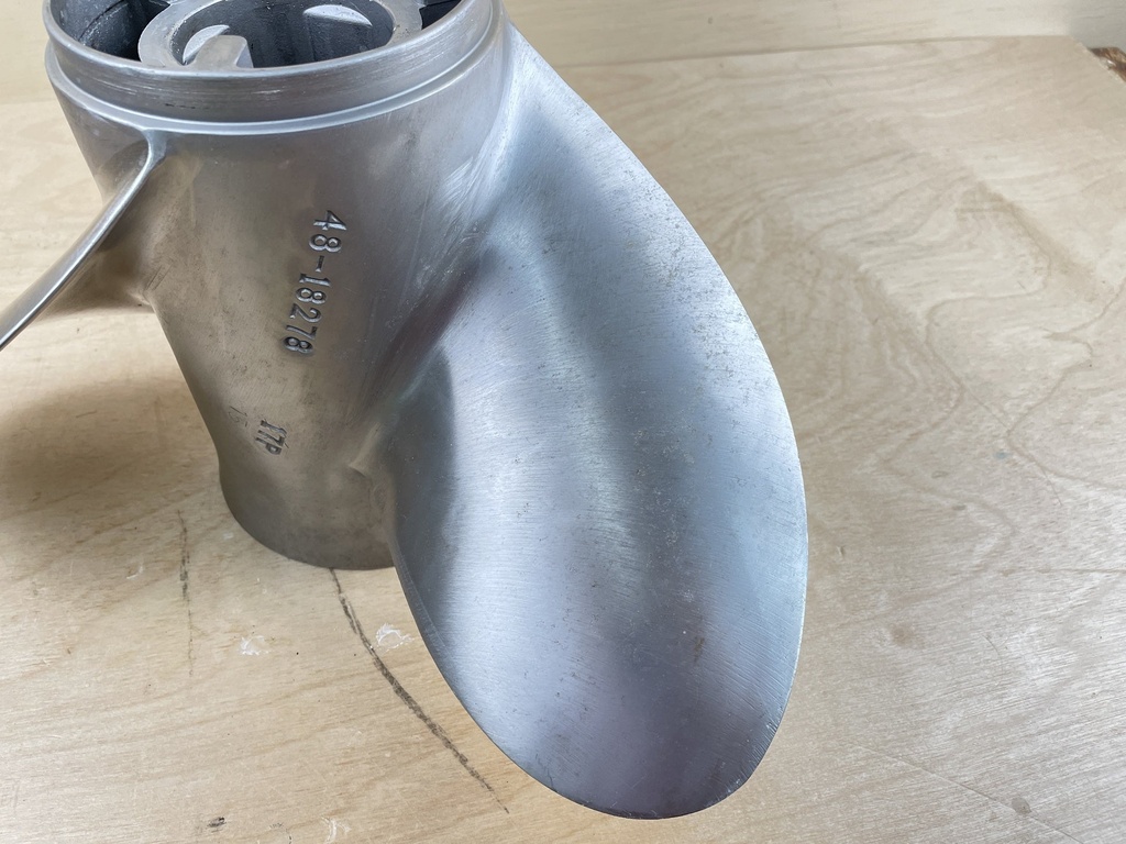 Mercury Mirage Plus Stainless Steel Prop 48-18278 15 1/2 x 15P Standard RH