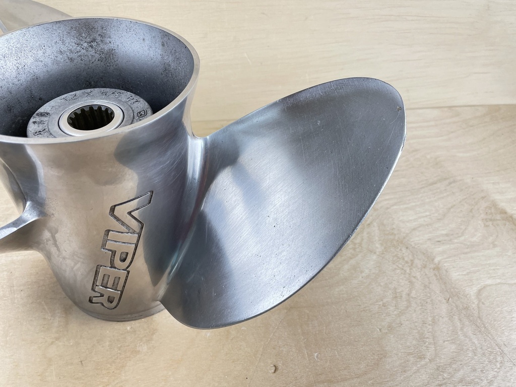Evinrude Johnson Viper Stainless Steel Prop Propeller 176628 14 3/4" x 21P Standard RH