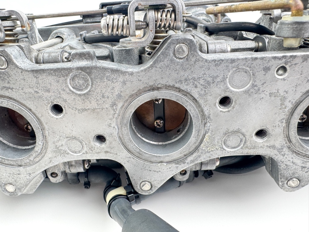 2002 Yamaha 50 HP 4 Stroke Outboard Carburetor Set 62Y-14901-40-00 OEM