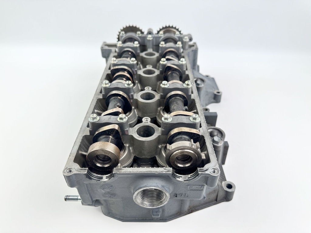 2019 Suzuki 90 HP 4 Stroke Outboard Cylinder Head 11100-87L10 OEM