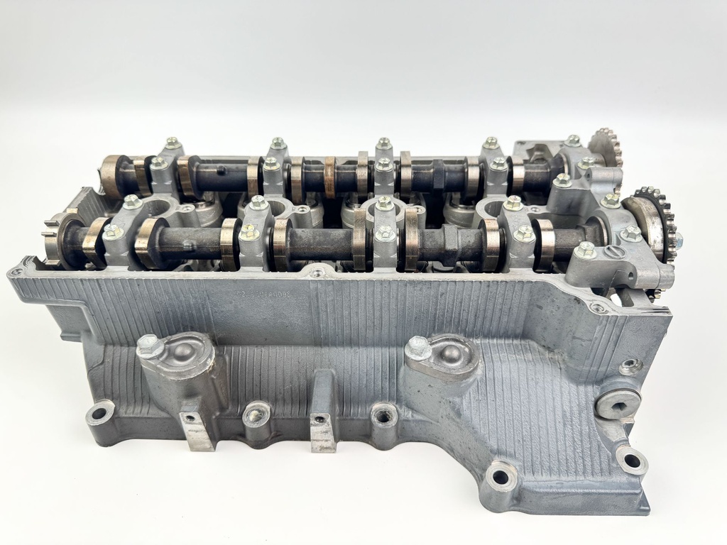 2019 Suzuki 90 HP 4 Stroke Outboard Cylinder Head 11100-87L10 OEM