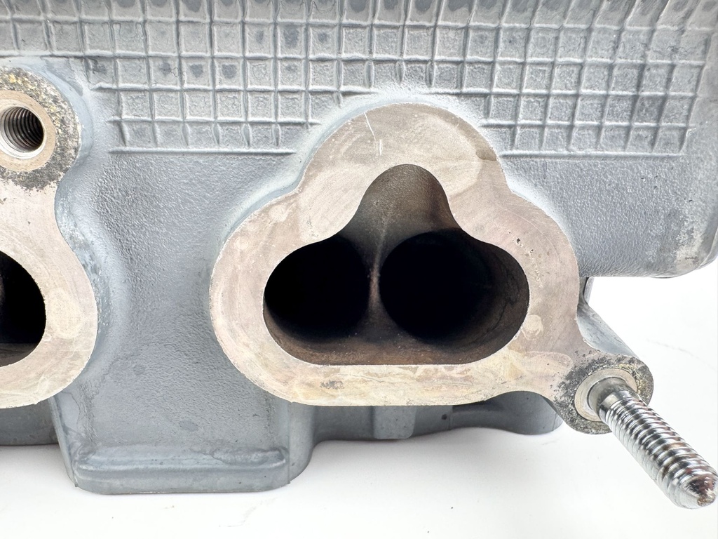 2019 Suzuki 90 HP 4 Stroke Outboard Cylinder Head 11100-87L10 OEM