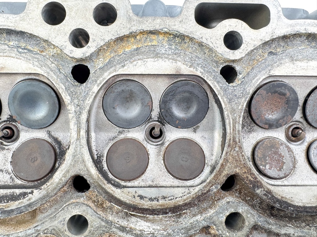 2019 Suzuki 90 HP 4 Stroke Outboard Cylinder Head 11100-87L10 OEM