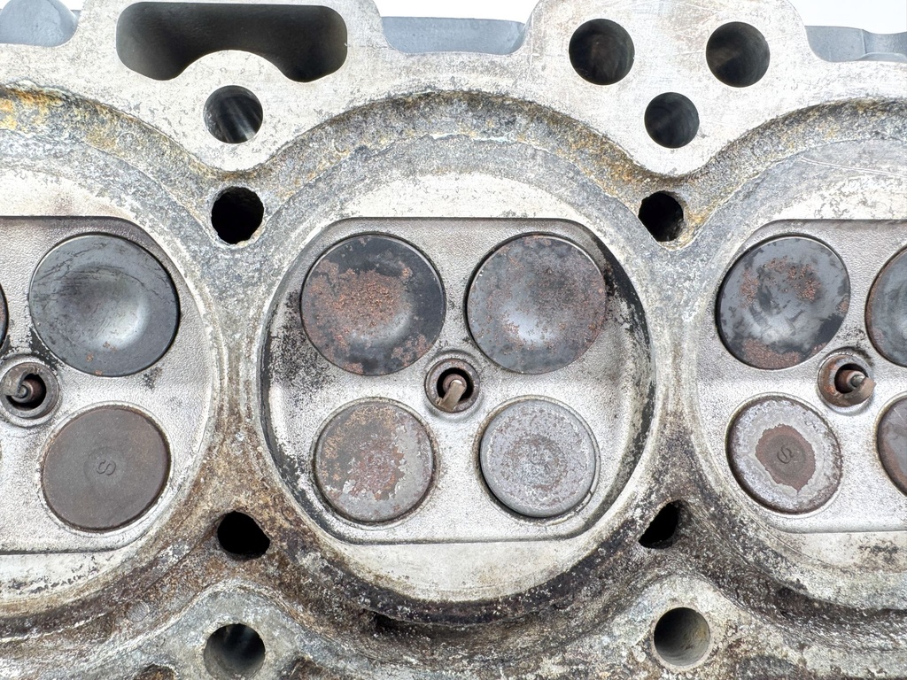 2019 Suzuki 90 HP 4 Stroke Outboard Cylinder Head 11100-87L10 OEM