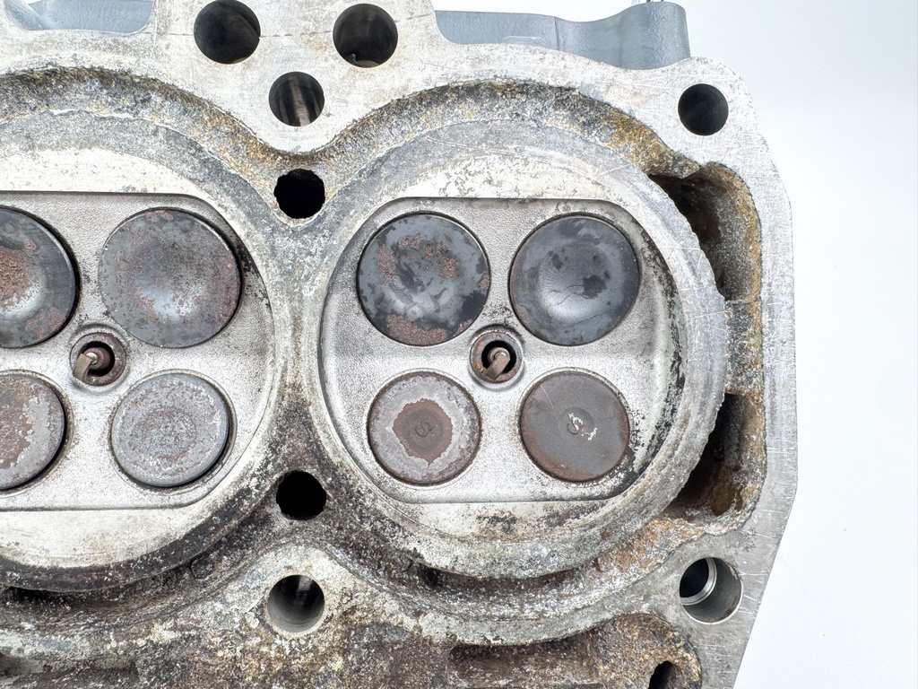 2019 Suzuki 90 HP 4 Stroke Outboard Cylinder Head 11100-87L10 OEM