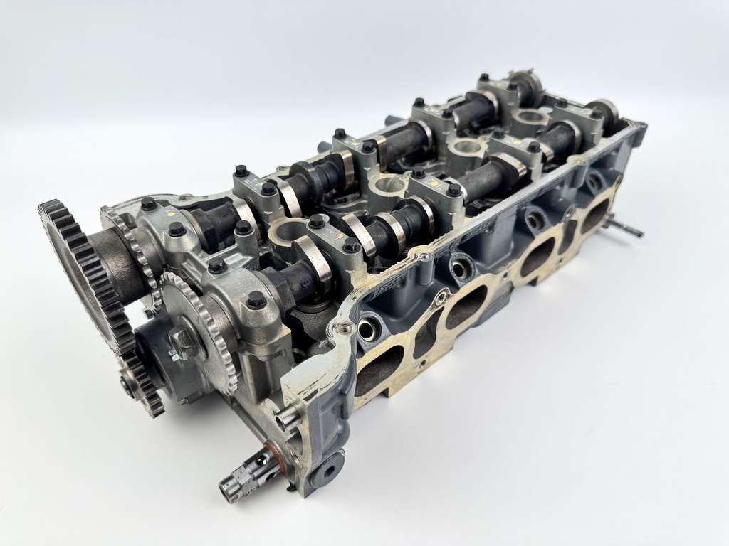 2005 Johnson 140 HP 4 Stroke Outboard Cylinder Head 11100-90J11 - Parts