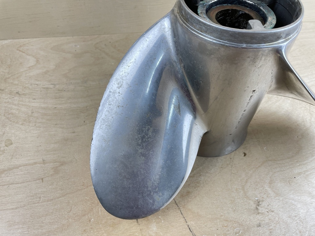 Mercury Mirage Stainless Steel Propeller 14 3/4" x 21P LH Counter 48-13703