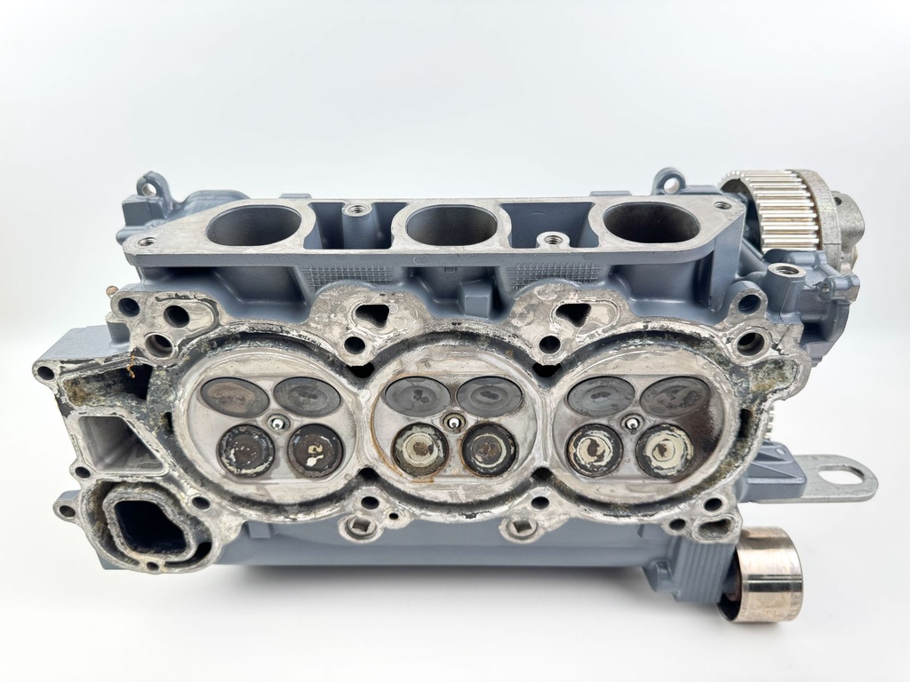 2005 Yamaha 250 HP 4 Stroke Outboard Starboard Cylinder Head 6P2-W009A-00-1S OEM