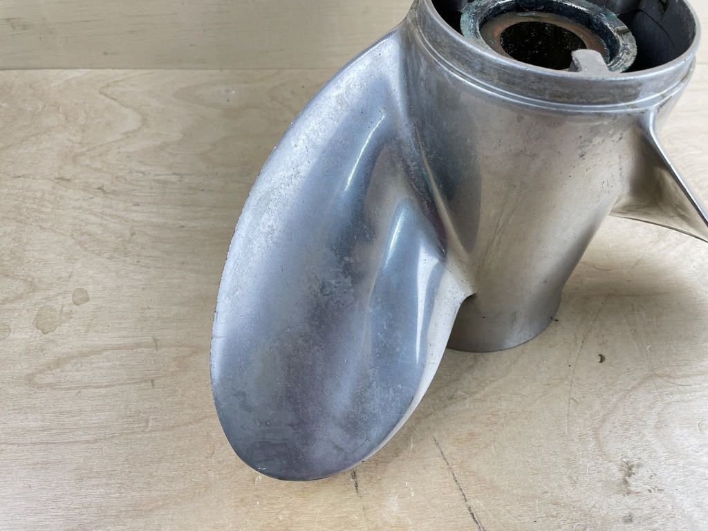 Mercury Mirage Stainless Steel Propeller 14 3/4" x 21P LH Counter 48-13703