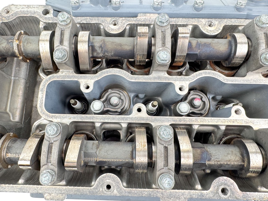 2005 Yamaha 250 HP 4 Stroke Outboard Port Cylinder Head 6P2-W009C-00-1S OEM