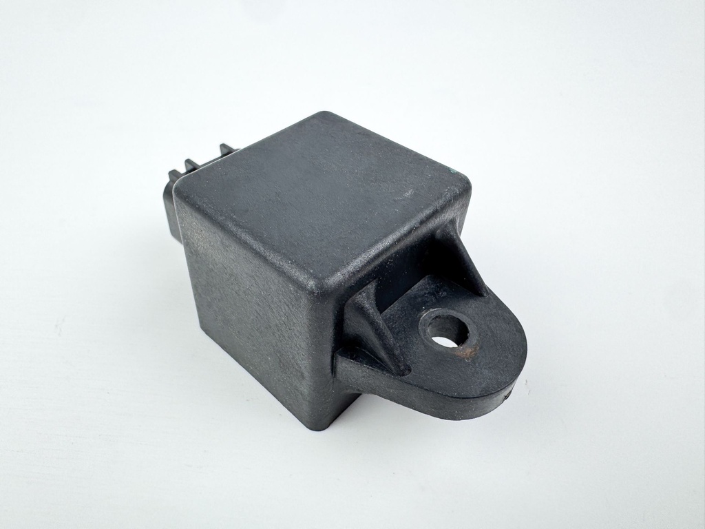 2004 Yamaha 225 HP 4 Stroke Outboard Relay Assembly 68V-81950-00-00 OEM