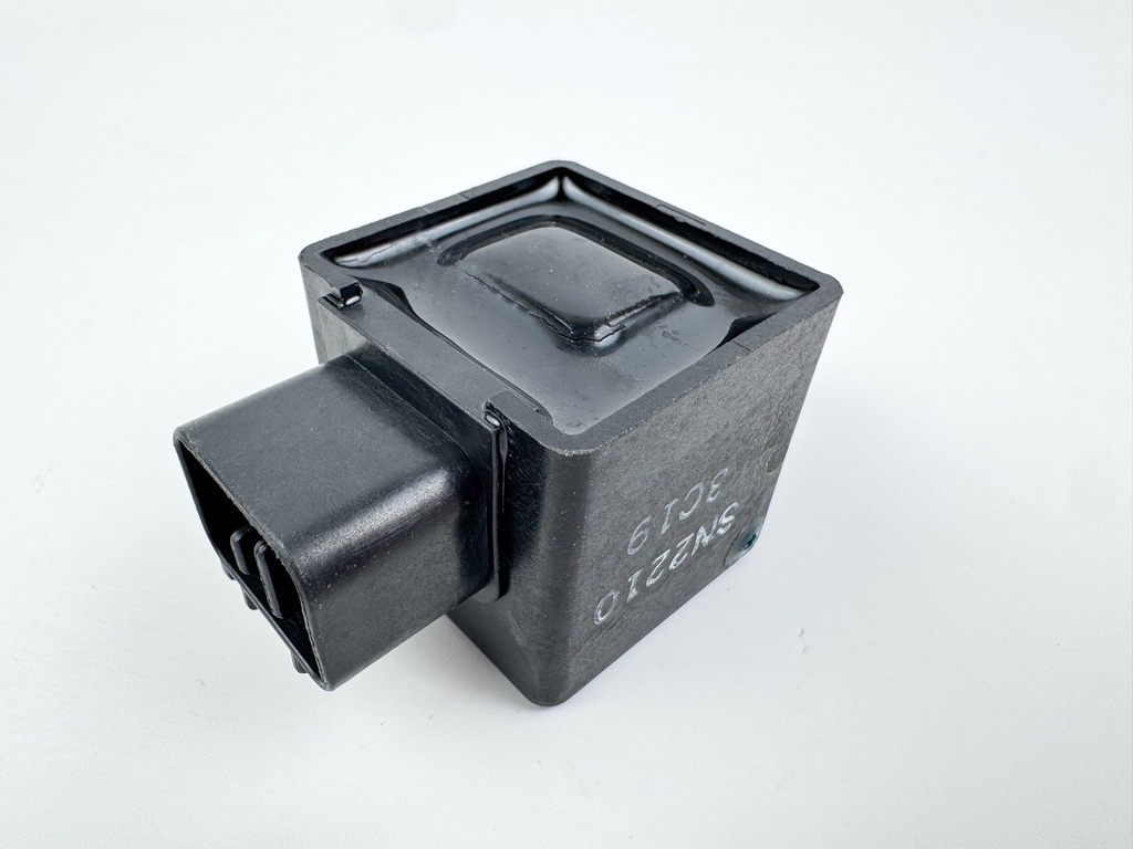 2004 Yamaha 225 HP 4 Stroke Outboard Relay Assembly 68V-81950-00-00 OEM