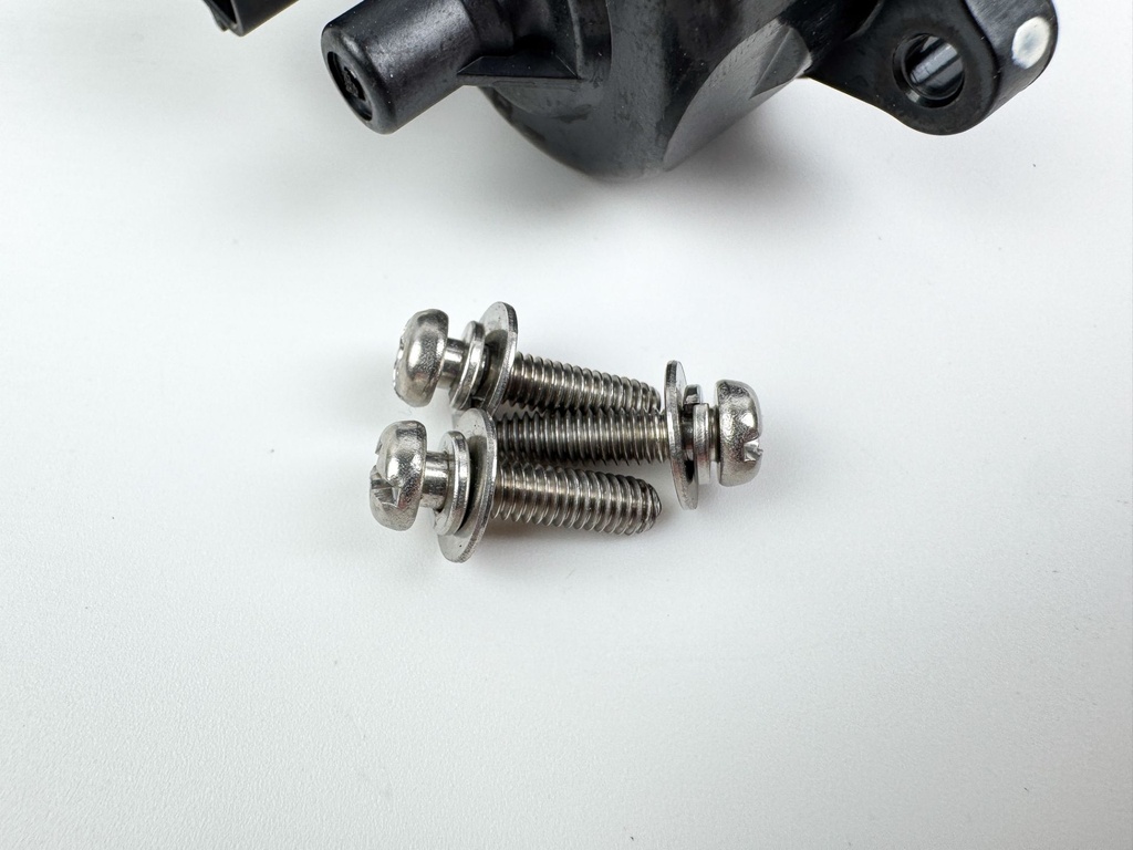 2004 Yamaha 225 HP 4 Stroke Outboard Idle Speed Control Valve ISC IAC 68V-1312A-00-00 OEM