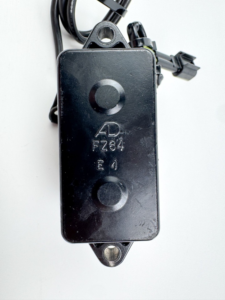 2004 Yamaha 225 HP 4 Stroke Outboard Trim Tilt Relay 69J-81950-11-00 OEM