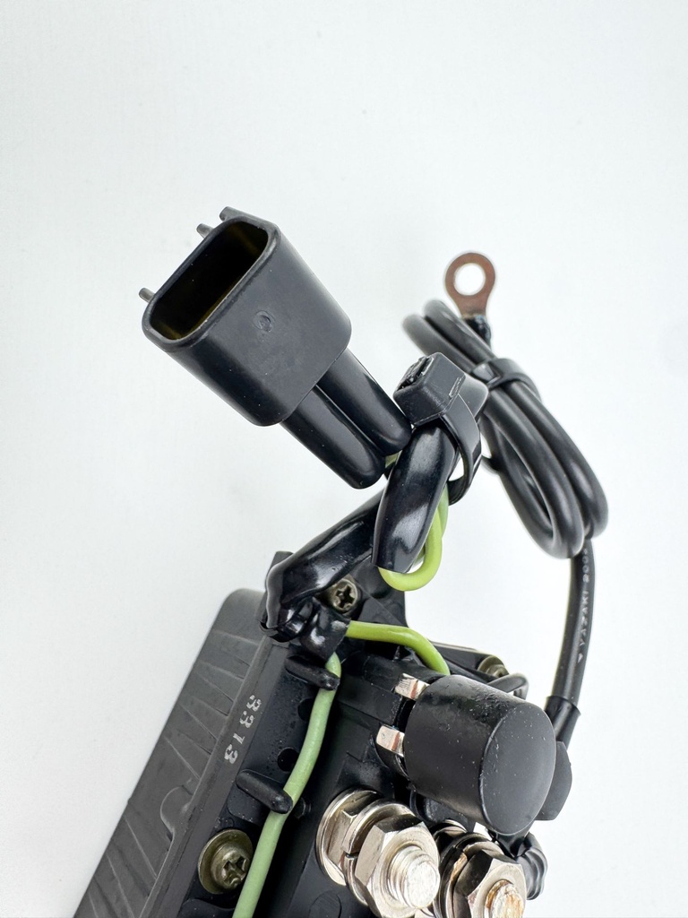 2004 Yamaha 225 HP 4 Stroke Outboard Trim Tilt Relay 69J-81950-11-00 OEM