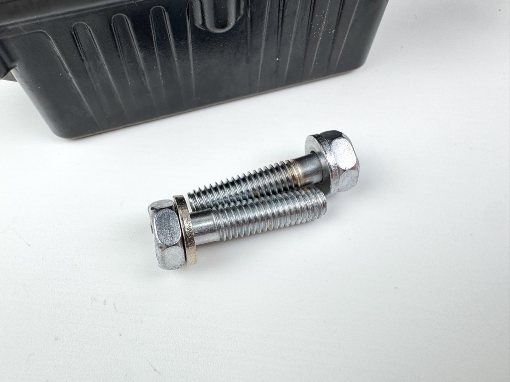 2004 Yamaha 225 HP 4 Stroke Outboard Trim Tilt Relay 69J-81950-11-00 OEM