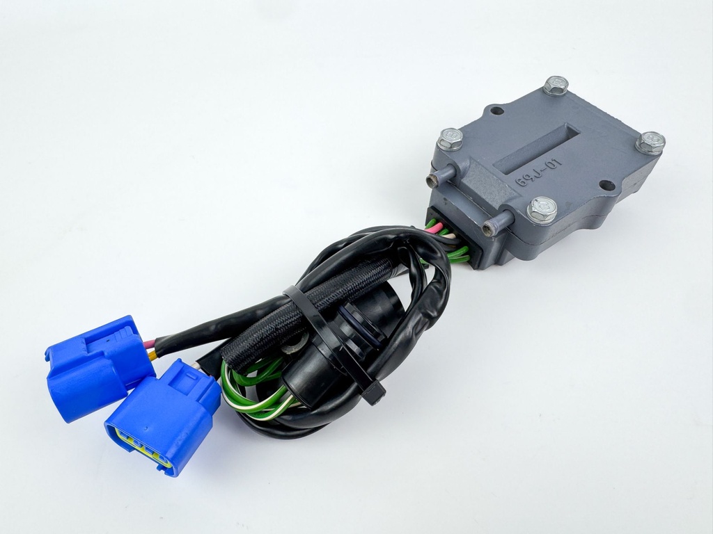 2004 Yamaha 225 HP 4 Stroke Outboard Rectifier & Regulator 69J-81960-11-00 OEM