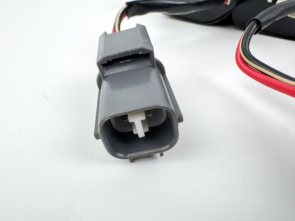 2004 Yamaha 225 HP 4 Stroke Outboard Ignition Coil Set 69J-82310-00-00 OEM