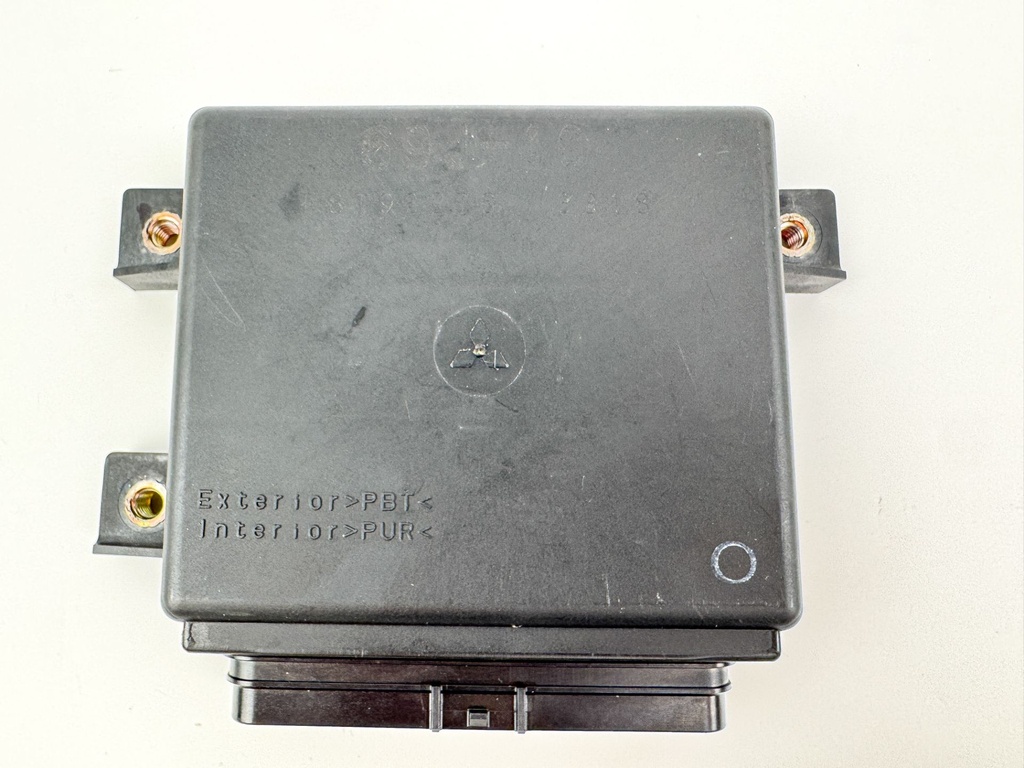 2004 Yamaha 225 HP 4 Stroke Outboard ECU Engine Control Unit 69J-8591A-10-00 OEM