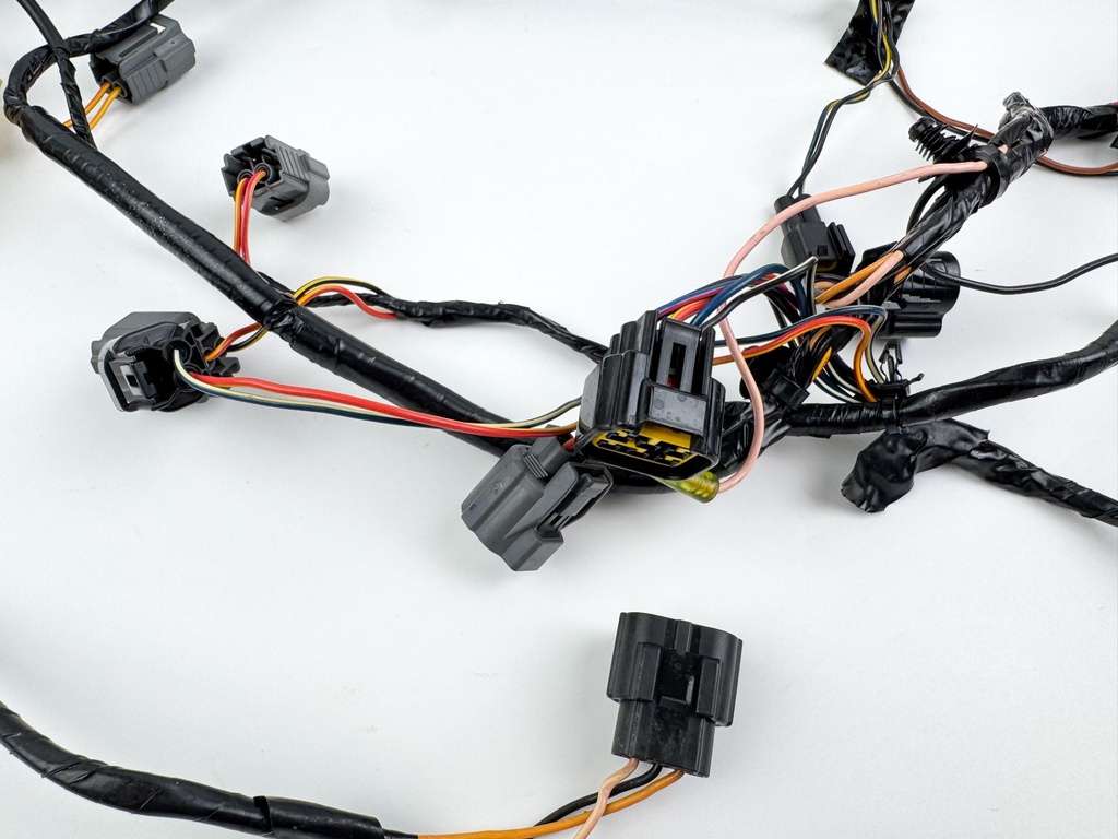 2004 Yamaha 225 HP 4 Stroke Outboard Engine Wire Harness 69J-82590-40-00 OEM