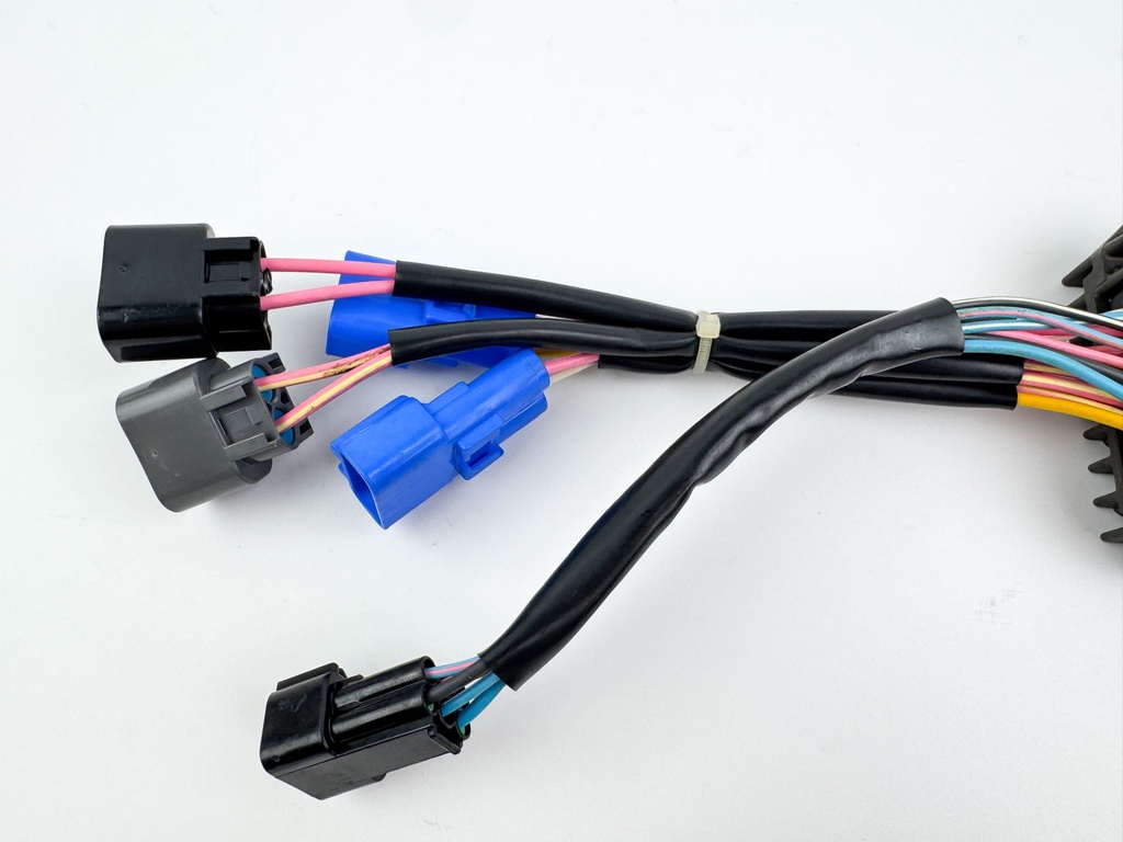 2004 Yamaha 225 HP 4 Stroke Outboard Drive Unit Assembly 69J-83306-01-00 OEM