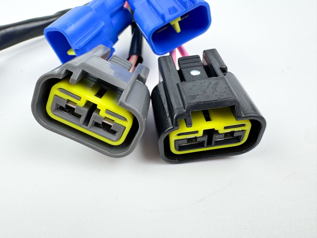 2004 Yamaha 225 HP 4 Stroke Outboard Drive Unit Assembly 69J-83306-01-00 OEM